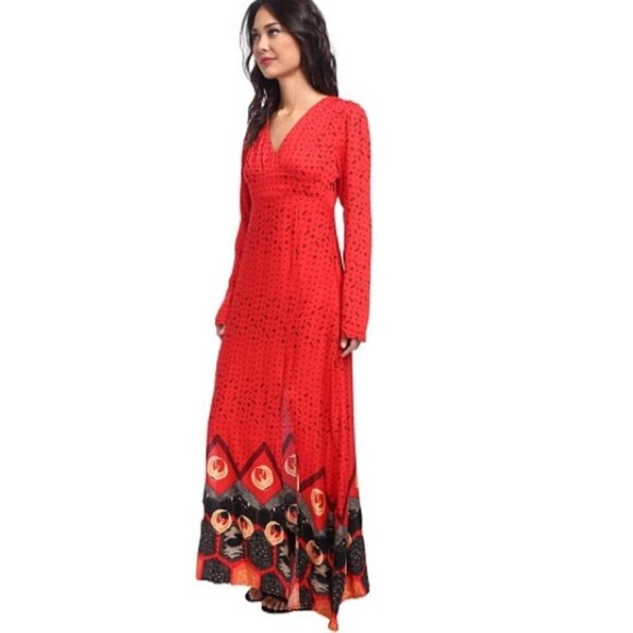 MINKPINK Women's Dancing Crane Maxi Dress M NWT Red Long Sleeve Slits - Picture 1 of 8